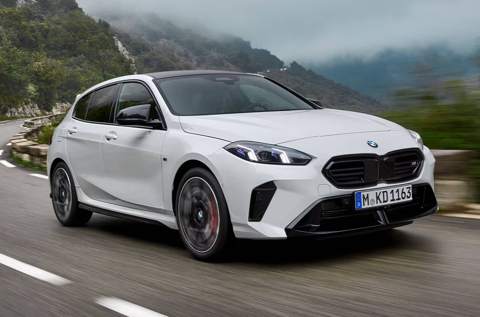 BMW Unveils Sporty Fourth Generation 1 Series